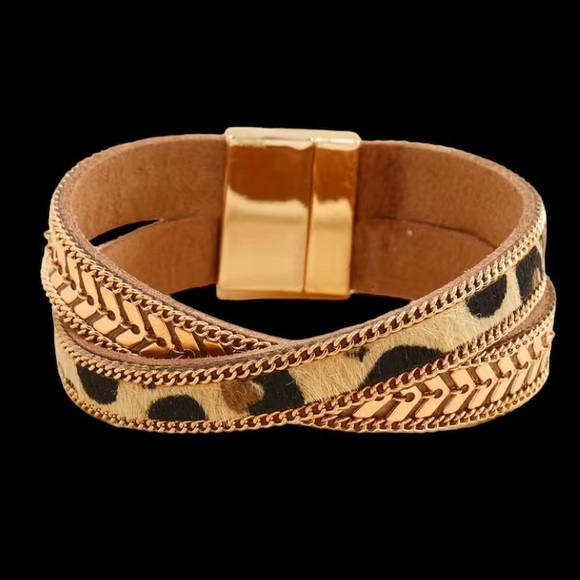 Cheetah Leopard Print Gold Twisted Magnetic Bracelet - Picture 6 of 7